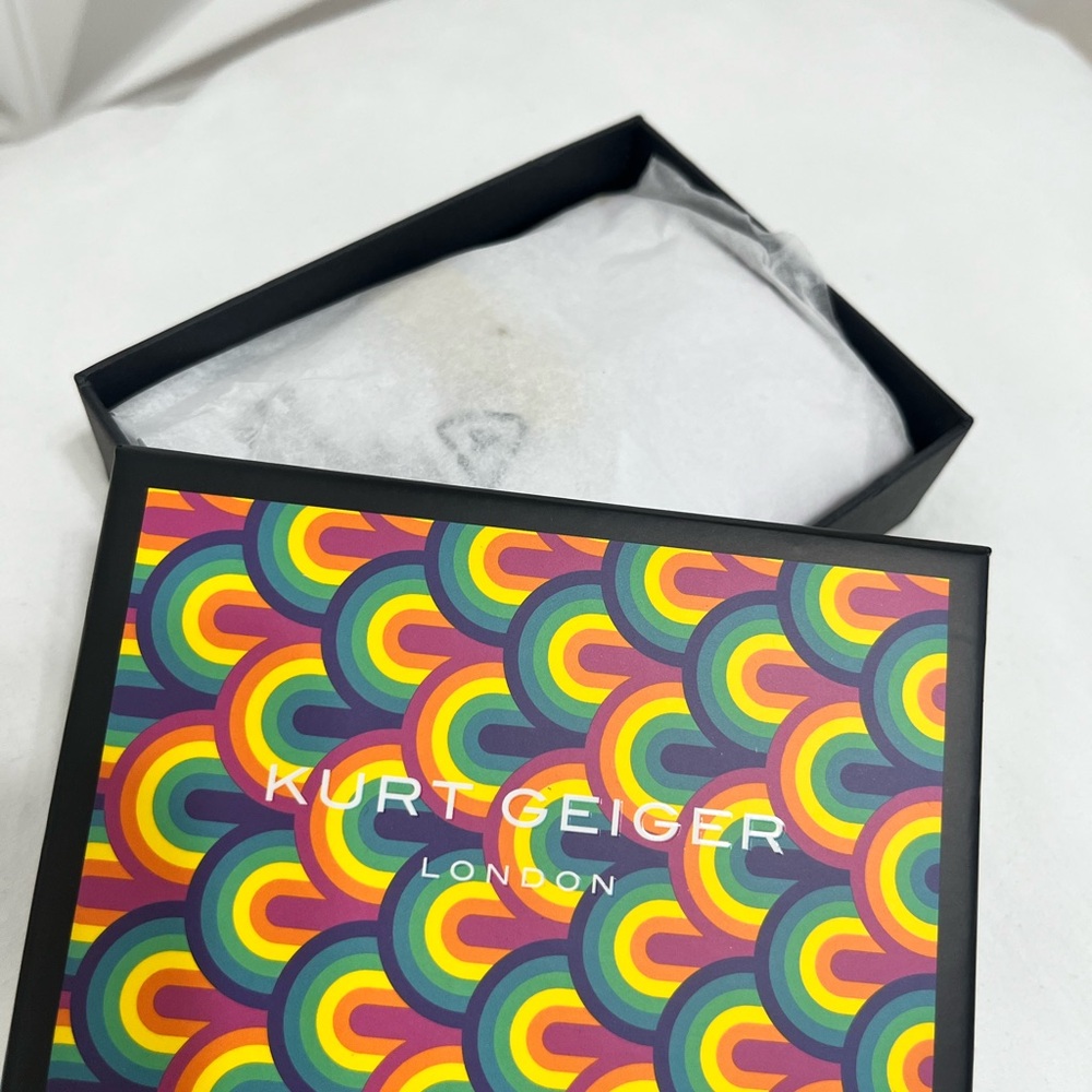 Kurt Geiger Drench CardHolder - Picture 7 of 7
